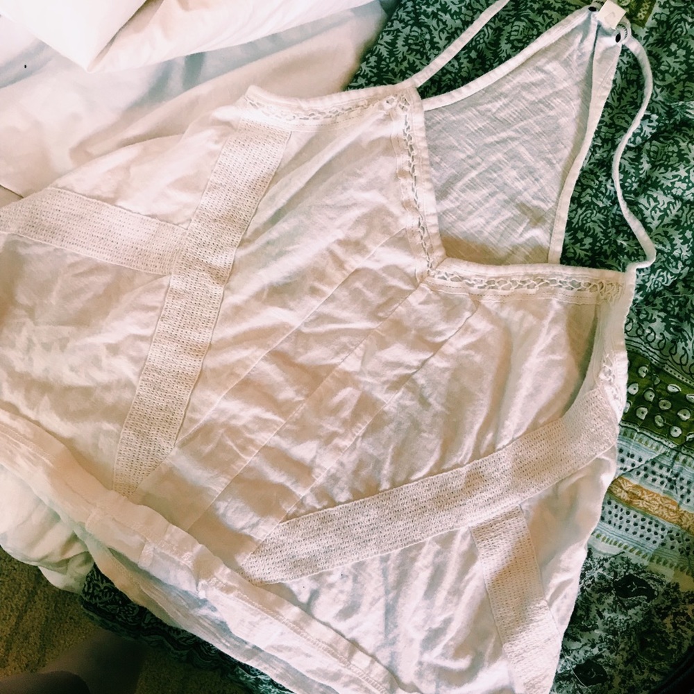 AEO WHITE CAMI